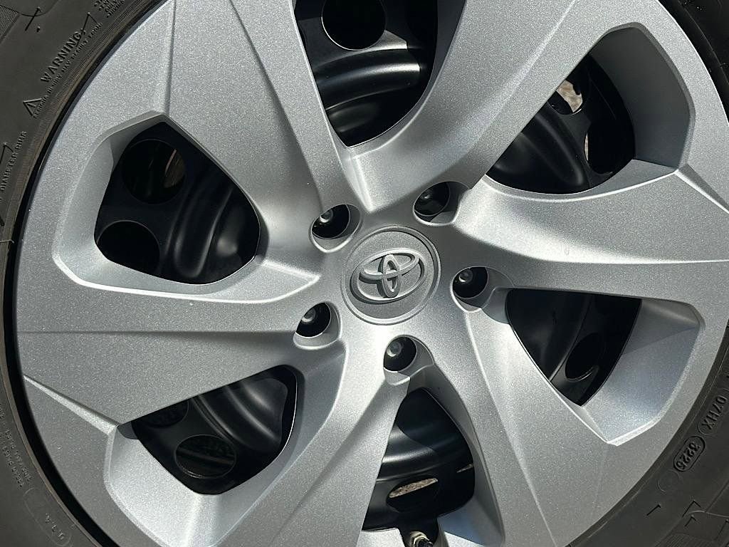 Certified 2025 Toyota RAV4 LE image 30