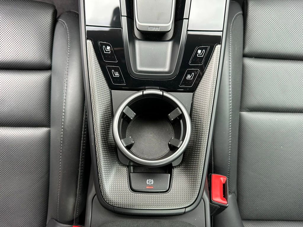 Certified 2024 Porsche 911 Carrera GTS image 25