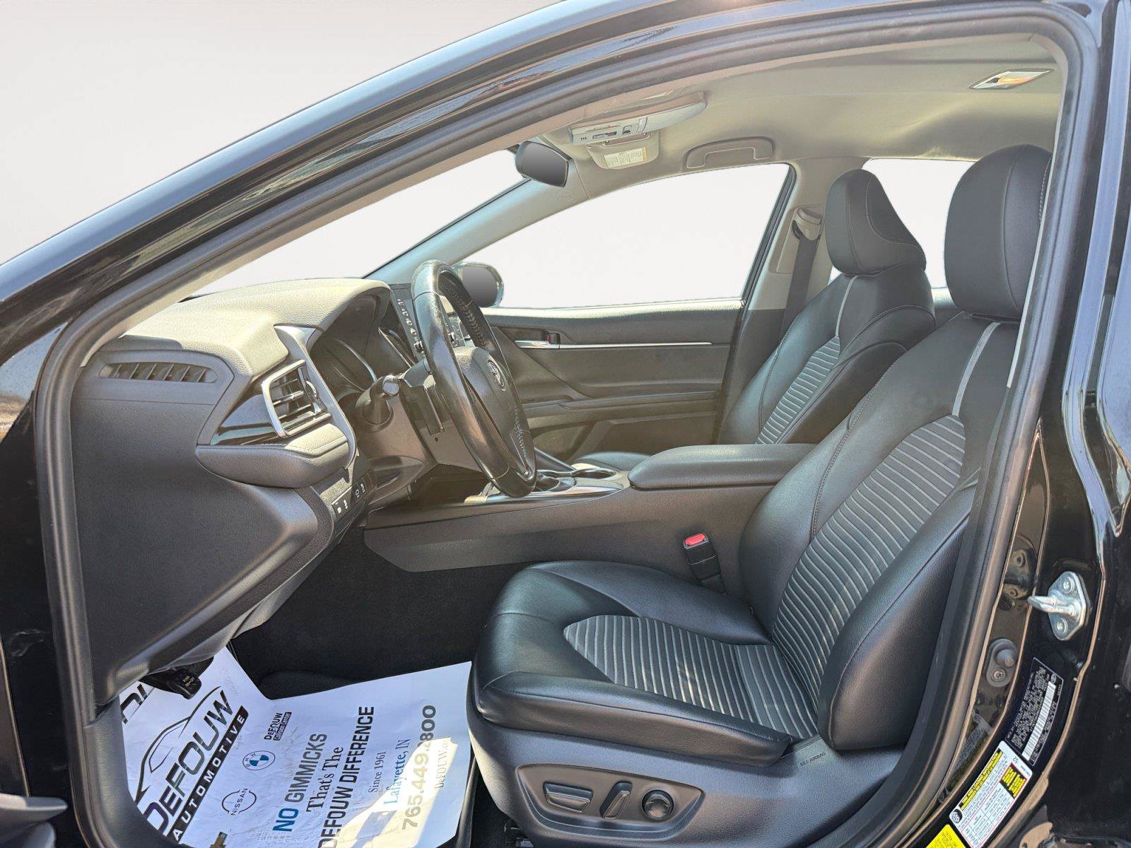 Used 2021 Toyota Camry SE FWD image 10