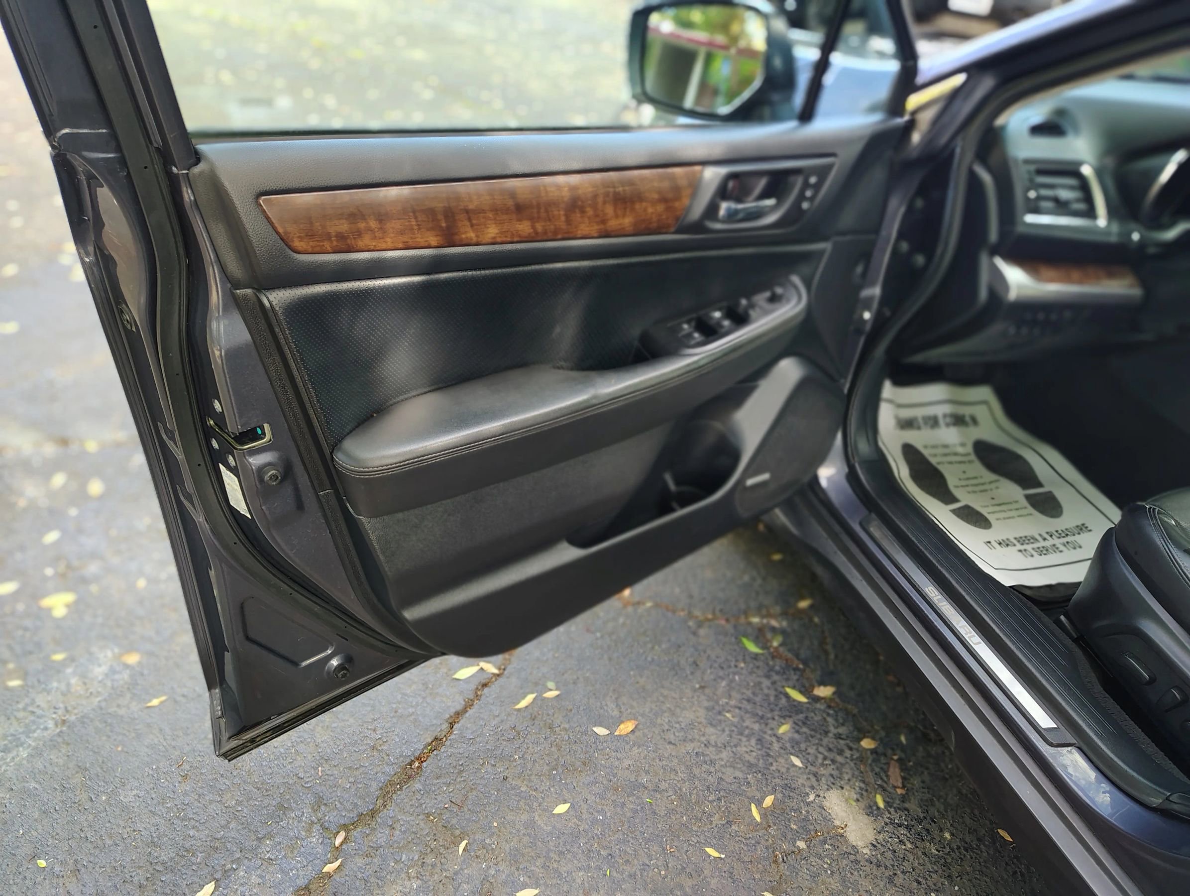 Used 2015 Subaru Outback 2.5i Limited image 5