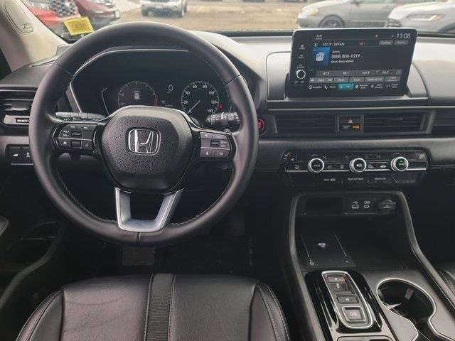 Used 2023 Honda Pilot Touring image 13