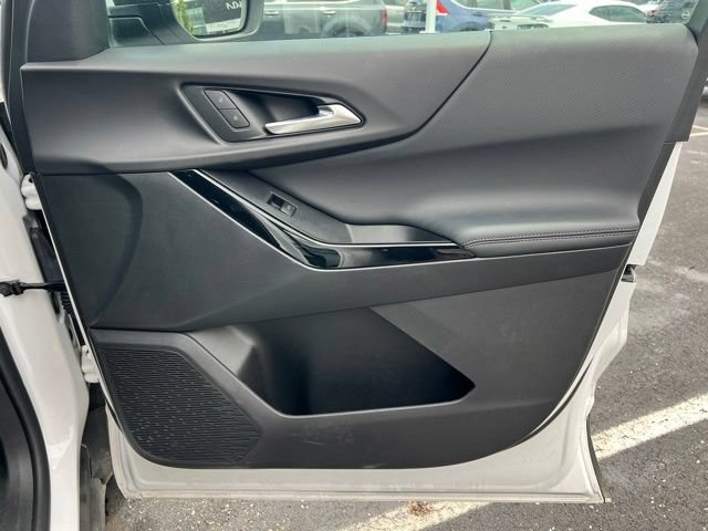 Used 2026 Chevrolet Equinox LT FWD image 29
