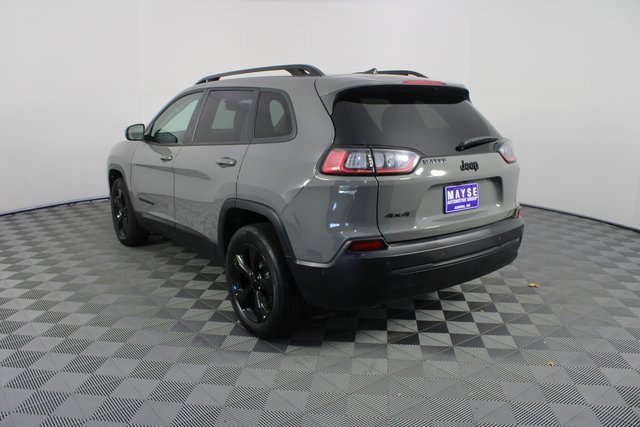 Used 2023 Jeep Cherokee Altitude Lux image 22