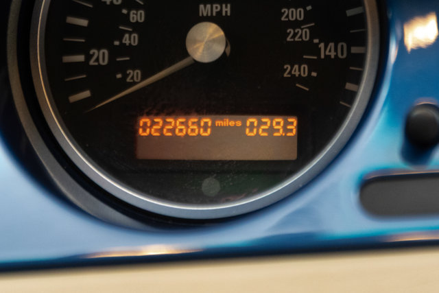 Used 2001 BMW Z8 RWD image 92