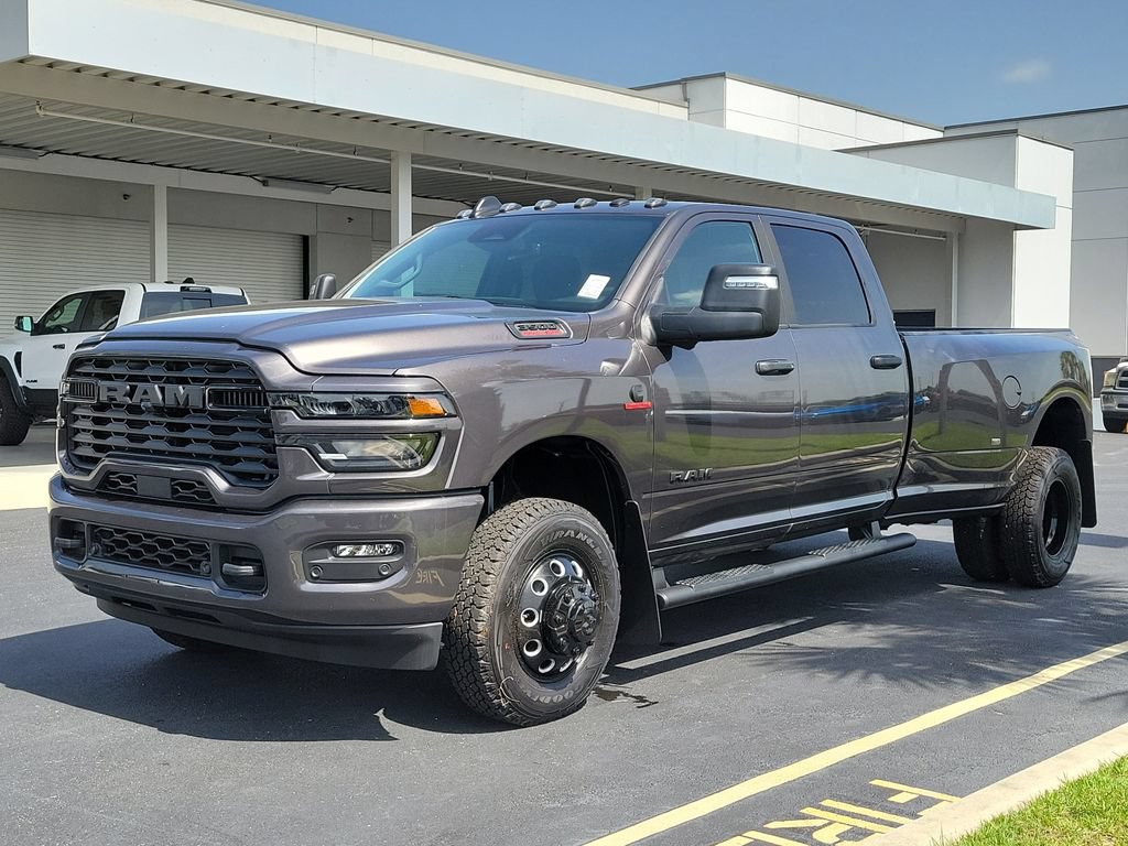 New 2026 RAM 3500 Big Horn AWD/4WD image 3