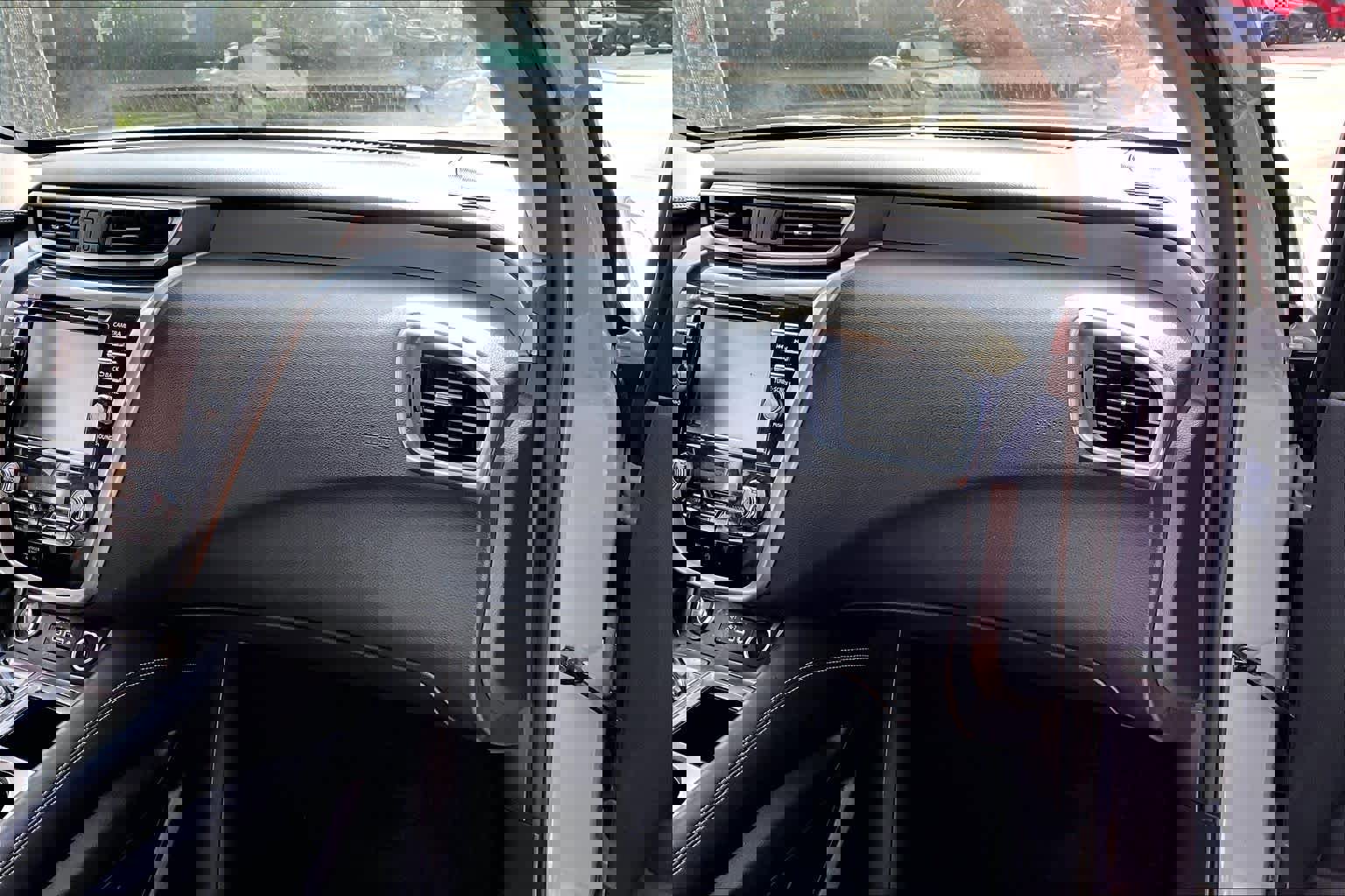 Certified 2022 Nissan Murano SV w/ SV Midnight Edition Package image 18