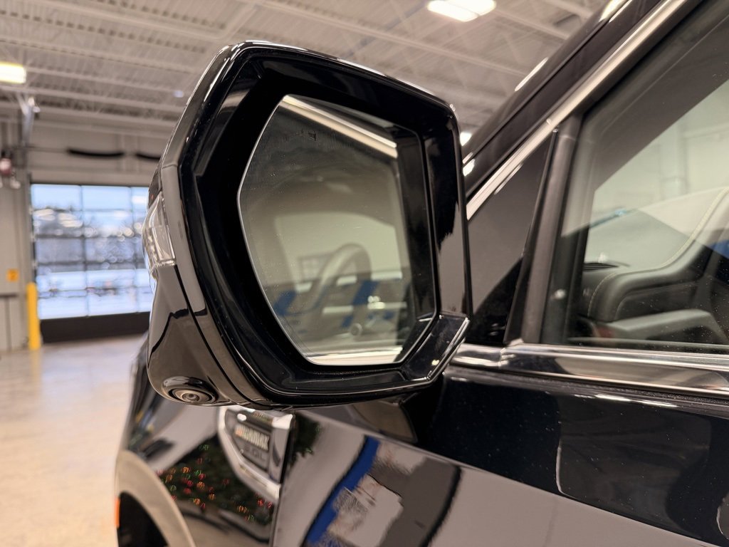 Used 2023 GMC Yukon SLT image 20