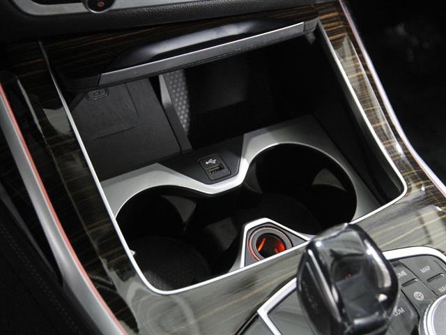 Used 2020 BMW X7 xDrive40i w/ Cold Weather Package image 17