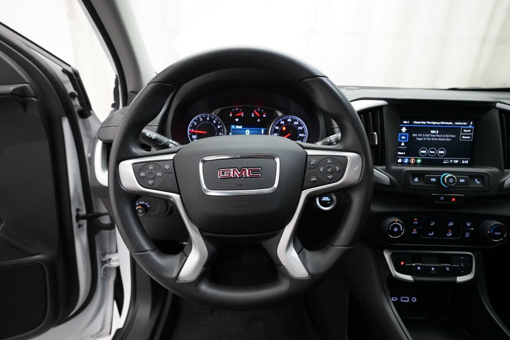 Used 2024 GMC Terrain SLE w/ LPO, Floor Liner Package AWD/4WD image 4