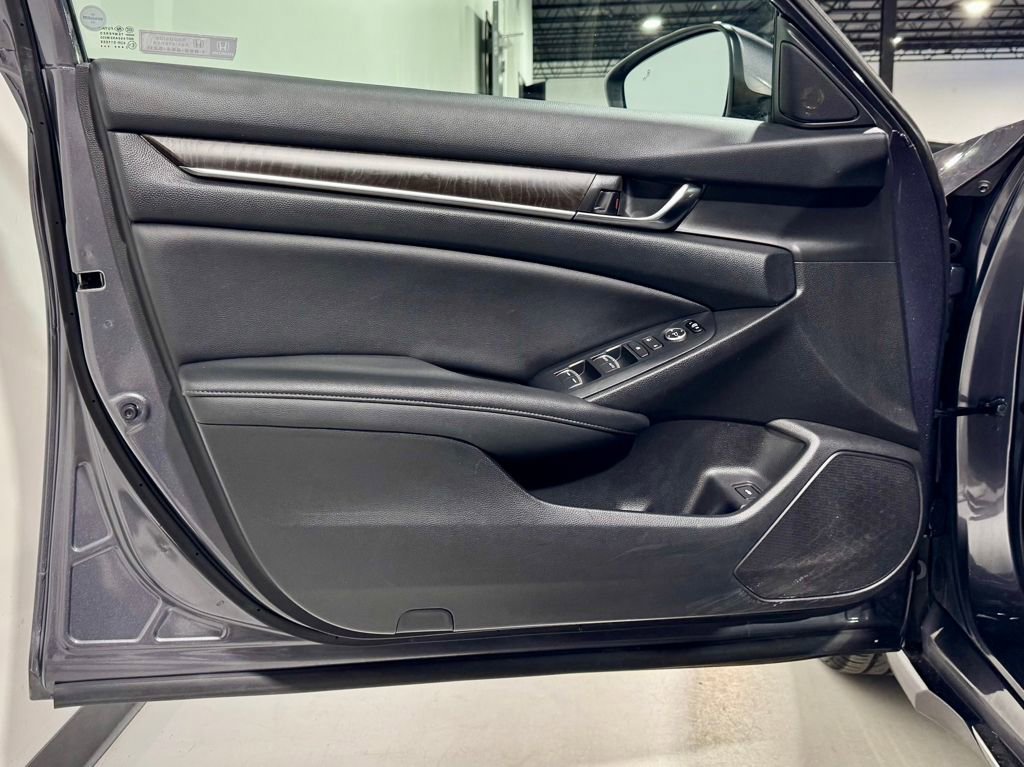 Used 2020 Honda Accord EX image 13