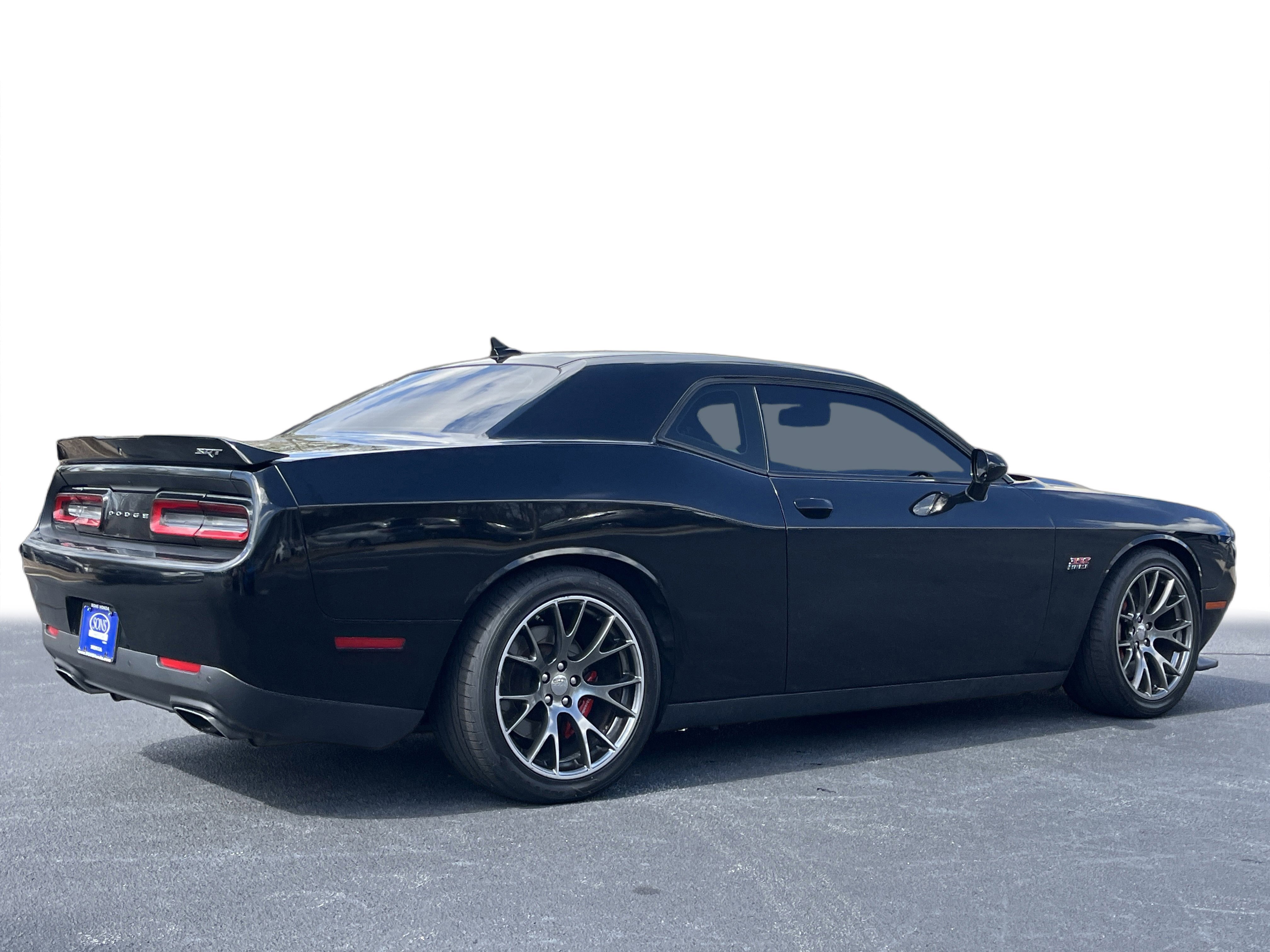 Used 2016 Dodge Challenger SRT w/ Technology Group image 23