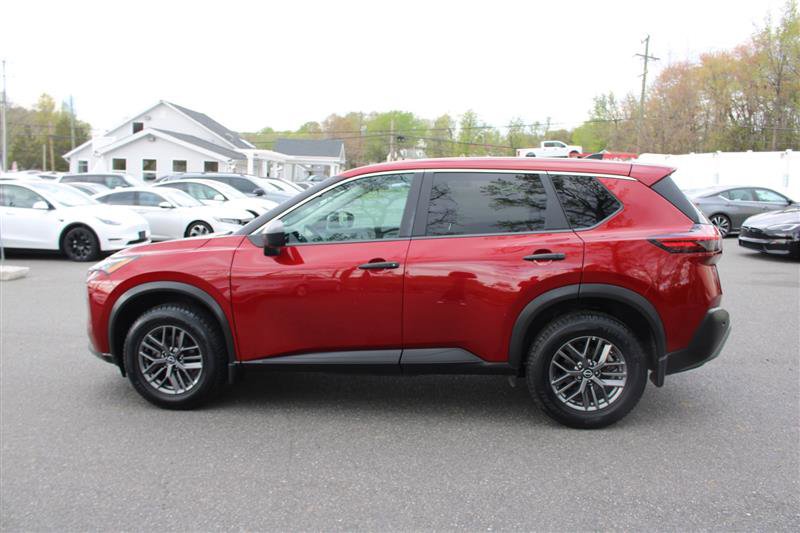 Used 2023 Nissan Rogue S image 4