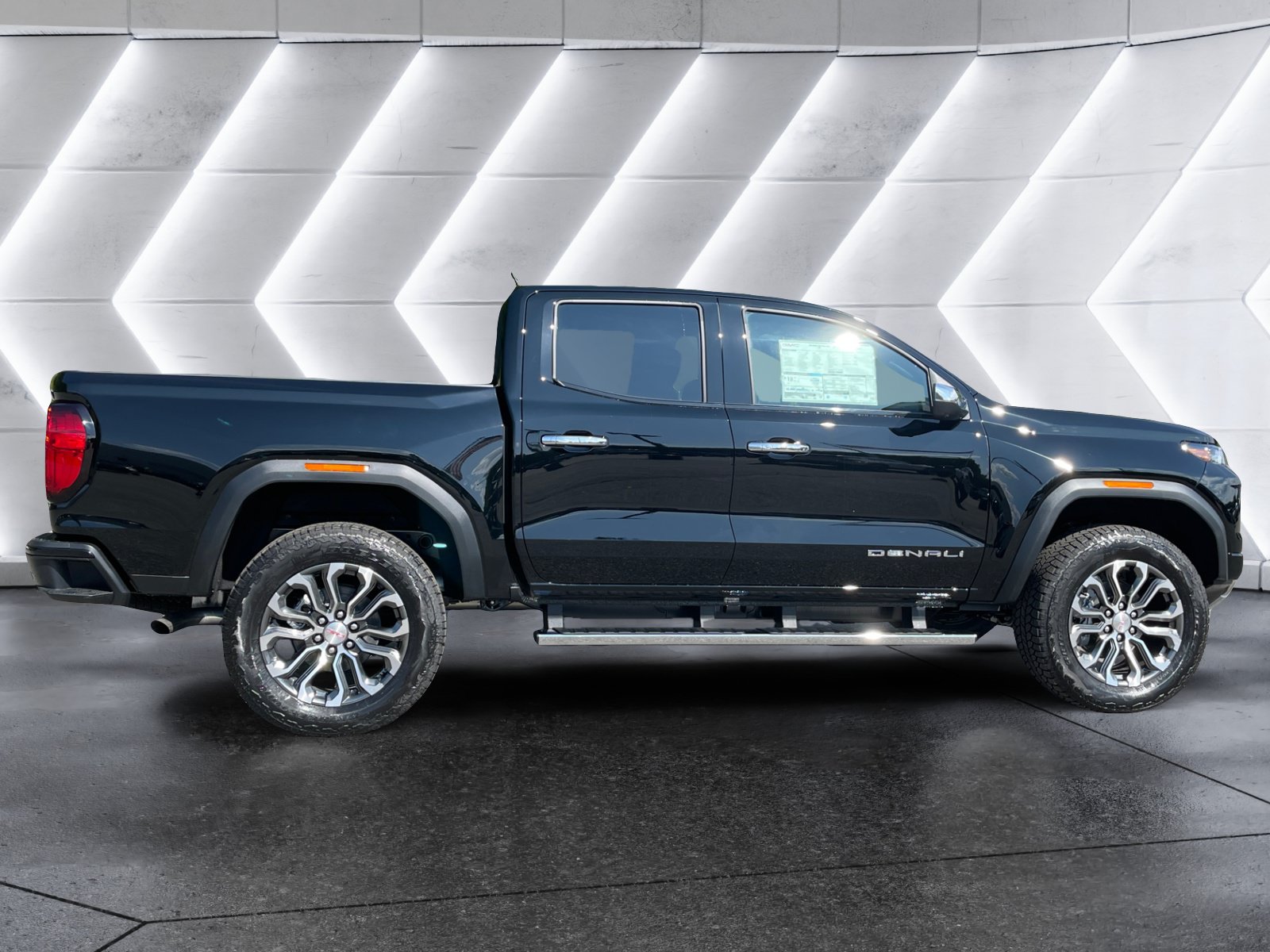 New 2026 GMC Canyon Denali AWD/4WD image 7