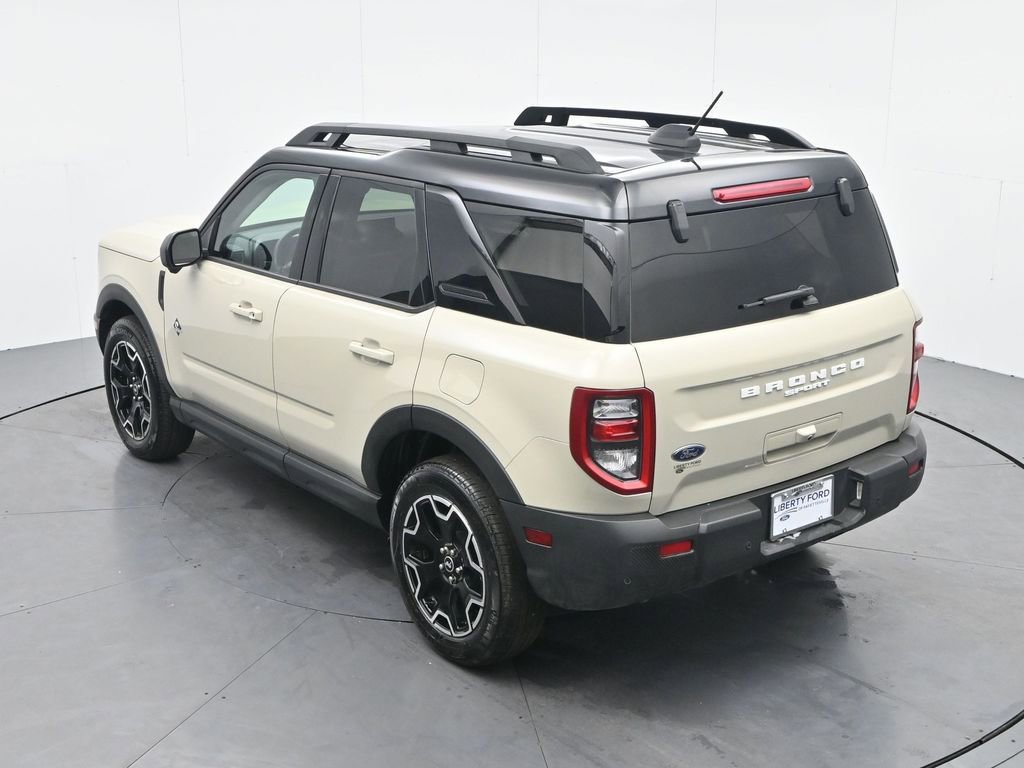 Used 2025 Ford Bronco Sport Outer Banks w/ Outer Banks Tech Package+ AWD/4WD image 28