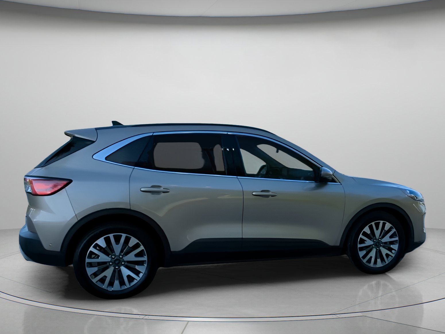 Certified 2020 Ford Escape Titanium w/ Titanium Premium Package 2.0 FWD image 31