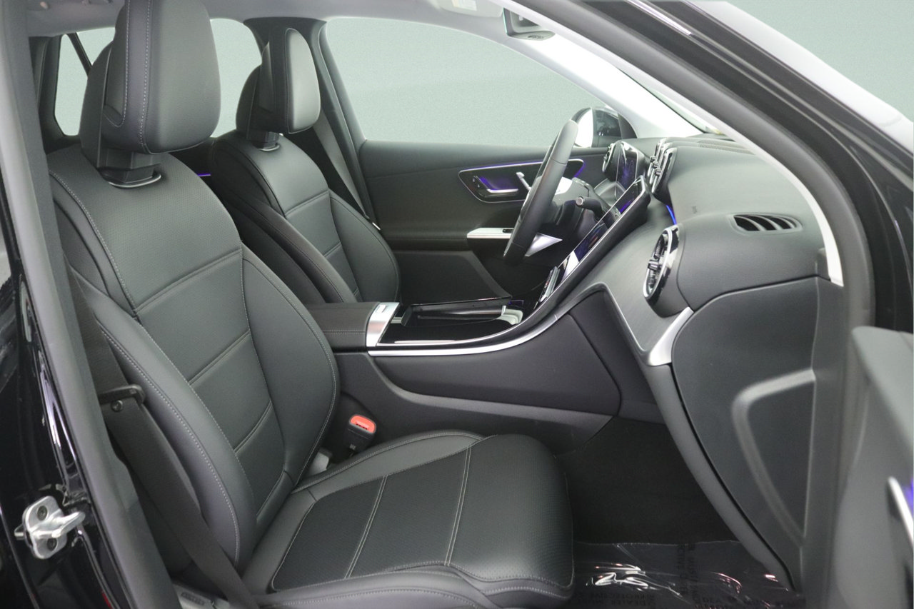 Certified 2025 Mercedes-Benz GLC 350e 4MATIC image 28
