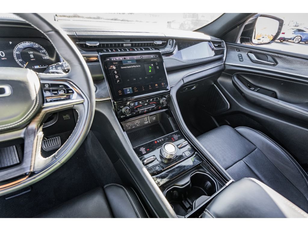 Used 2023 Jeep Grand Cherokee Overland w/ Adv Protech Group III image 15