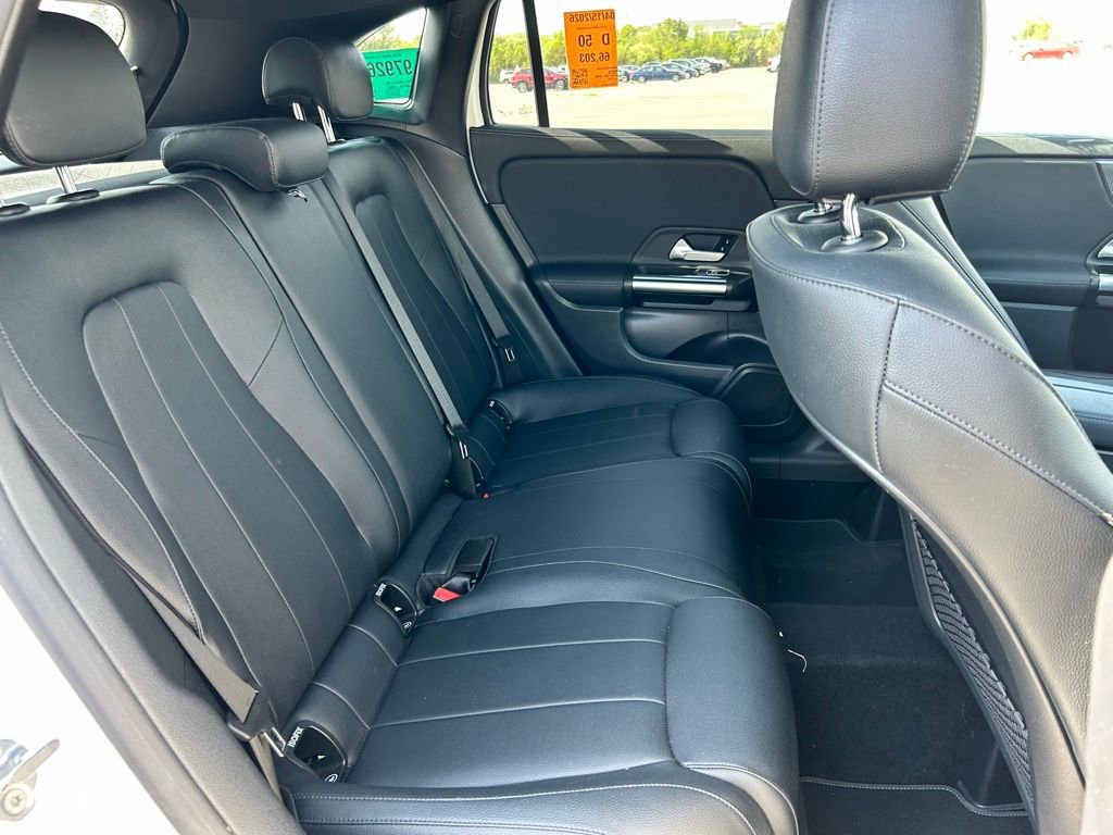 Used 2023 Mercedes-Benz GLA 250 w/ Premium Package image 15