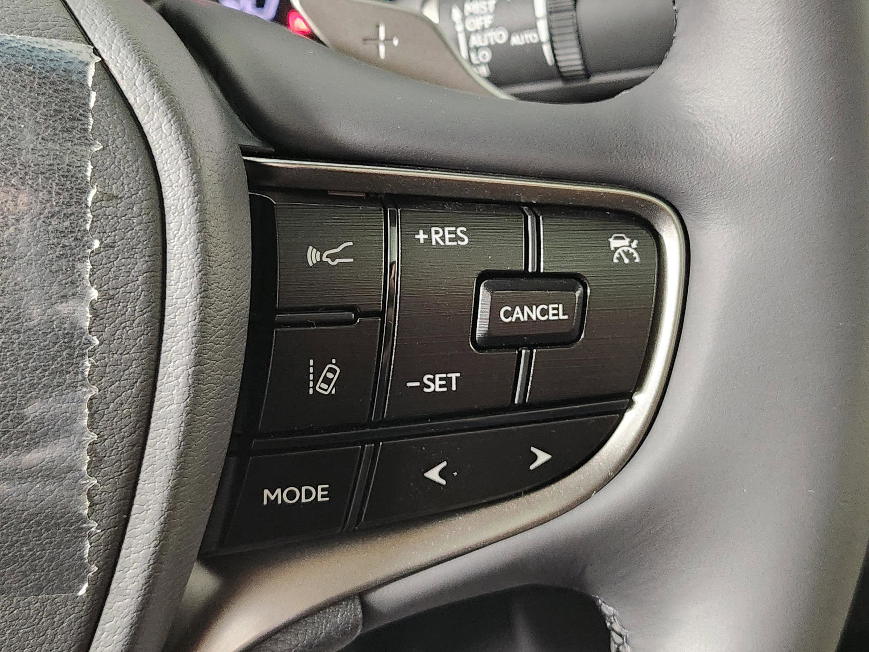 New 2025 Lexus ES 300h w/ Premium Package image 22