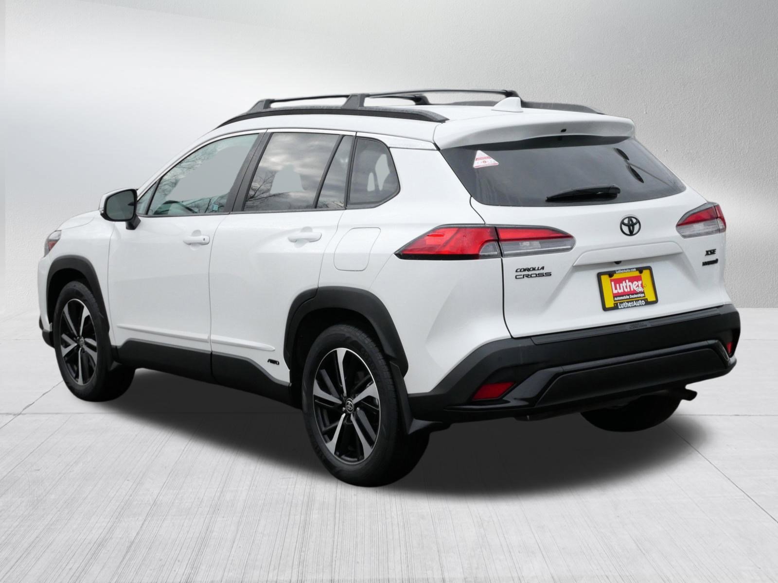 Used 2024 Toyota Corolla Cross XSE w/ Convenience Package image 5