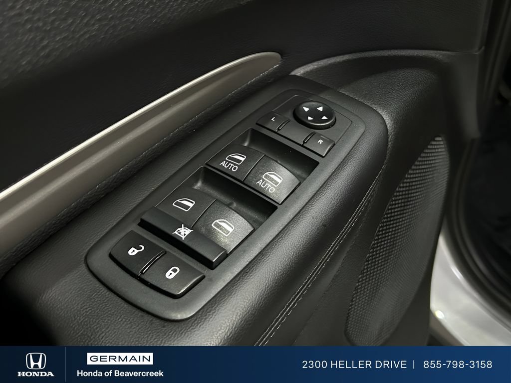 Used 2020 Dodge Durango SXT w/ 3rd Row Seating Group AWD/4WD image 13