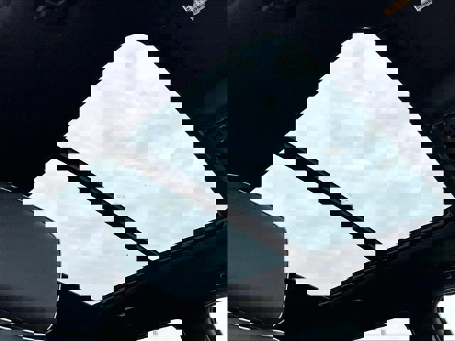 New 2026 Chevrolet Suburban Premier image 30