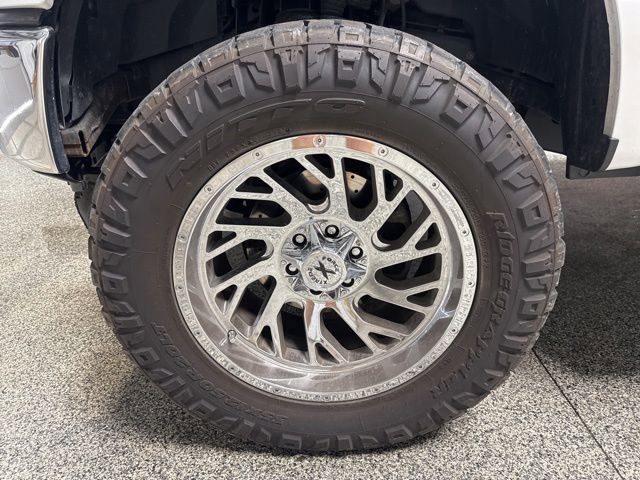 Used 2017 Ford F150 XLT w/ Equipment Group 302A Luxury AWD/4WD image 3