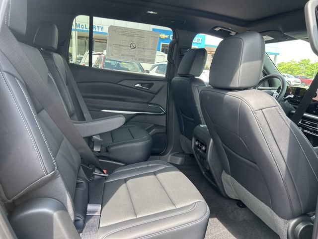 New 2026 Chevrolet Traverse LT w/ Sun and Wheel Package FWD image 33