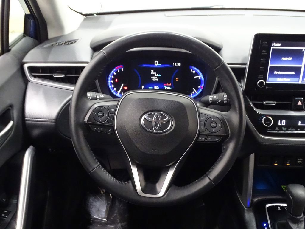Used 2022 Toyota Corolla Cross XLE image 23