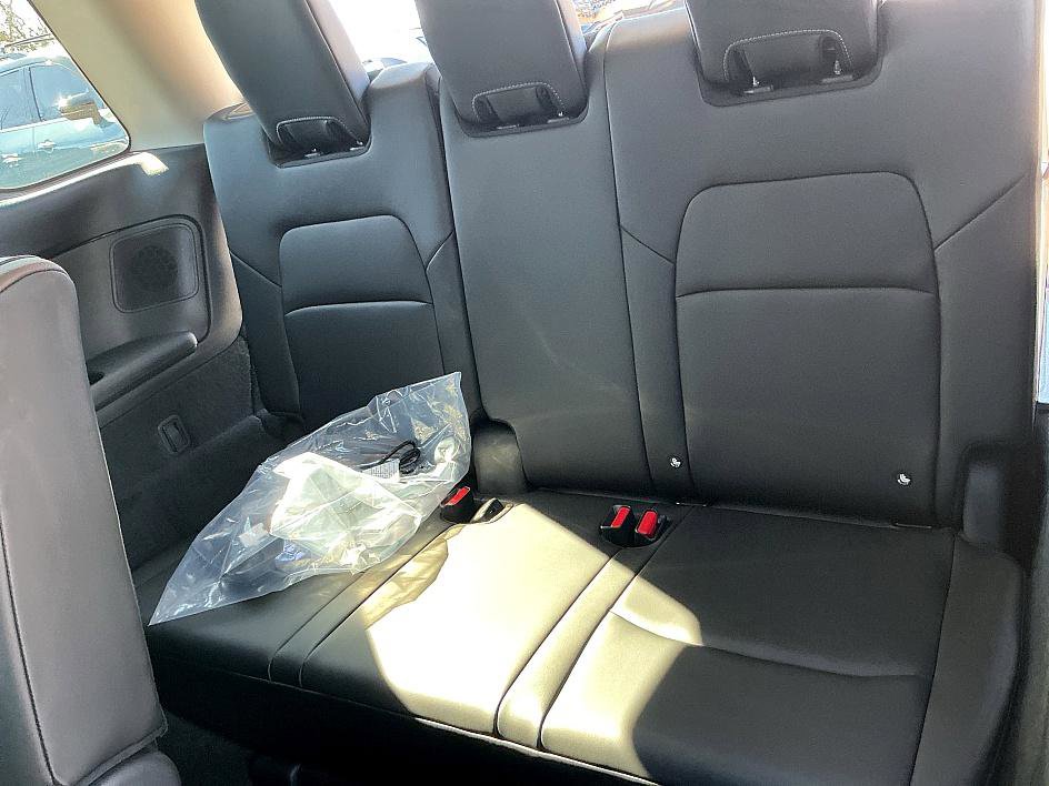 New 2026 Nissan Pathfinder Platinum image 26