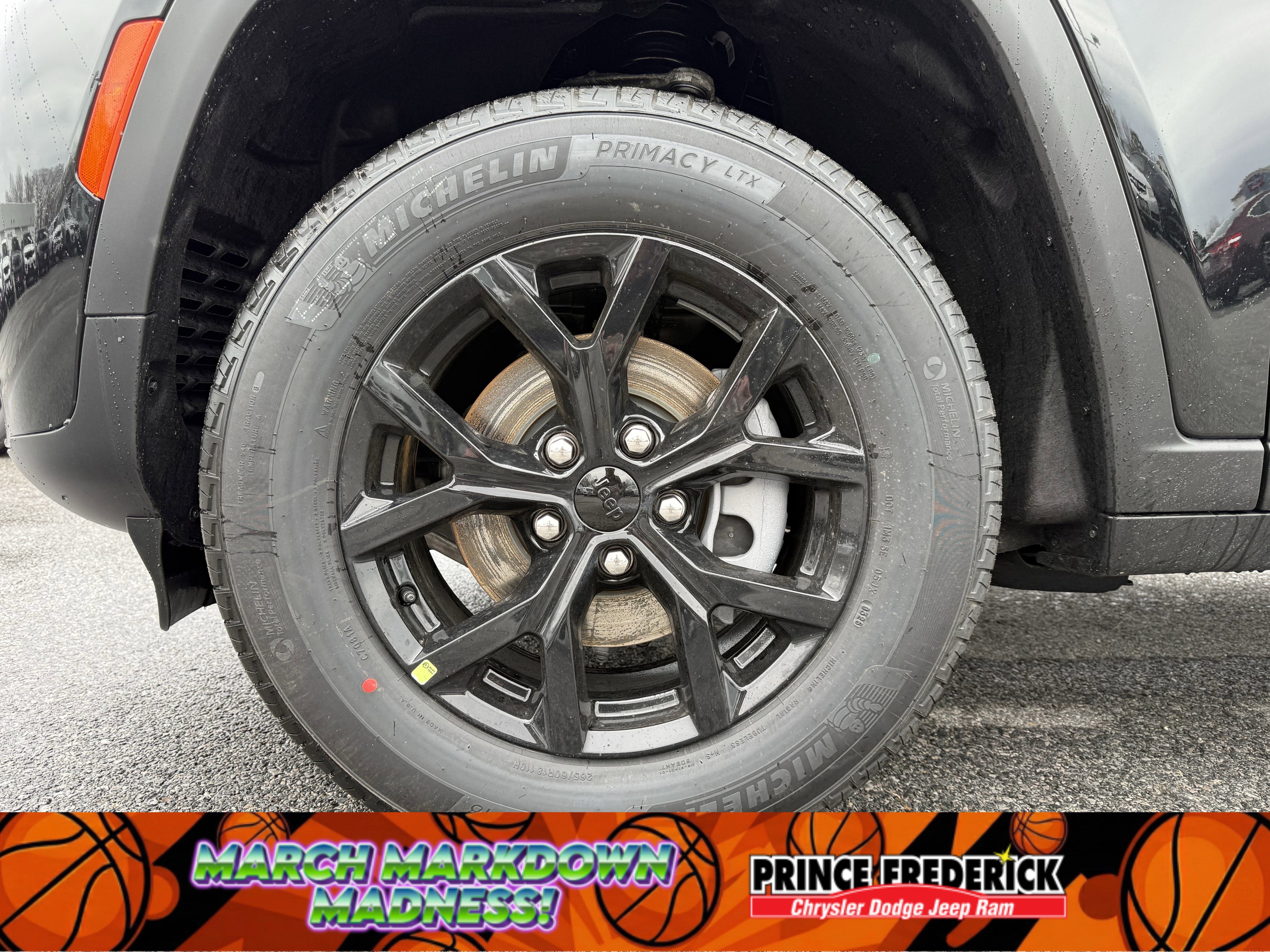 New 2026 Jeep Grand Cherokee Altitude image 9