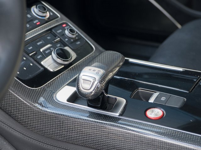Used 2014 Audi S8 image 28