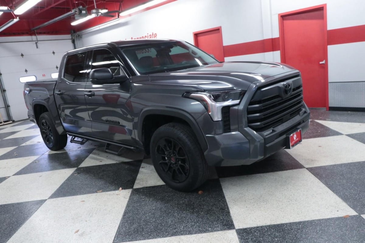 Used 2023 Toyota Tundra SR5 AWD/4WD image 3