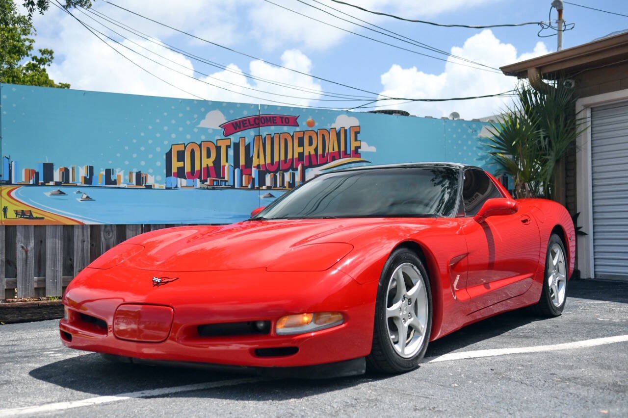 Used 2004 Chevrolet Corvette Coupe w/ Roof Package