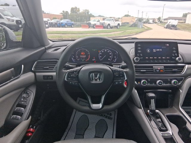 Used 2019 Honda Accord LX image 18