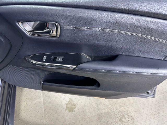 Used 2014 Toyota Avalon XLE Touring FWD image 9