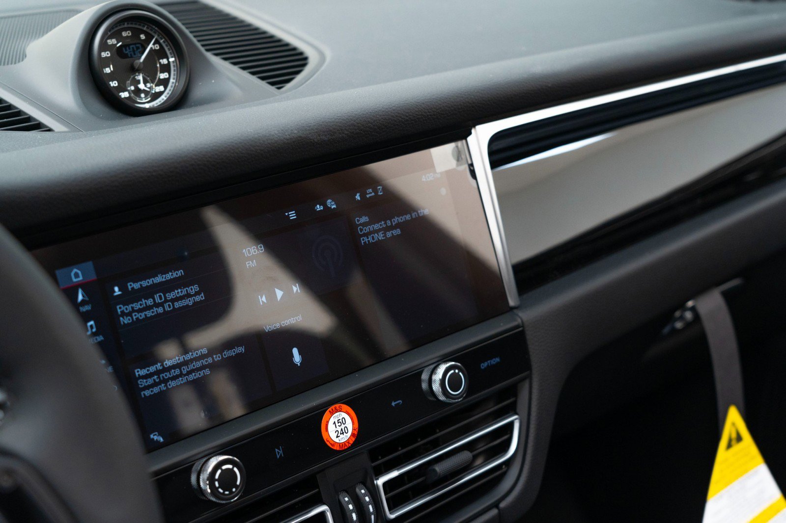 New 2025 Porsche Macan image 25