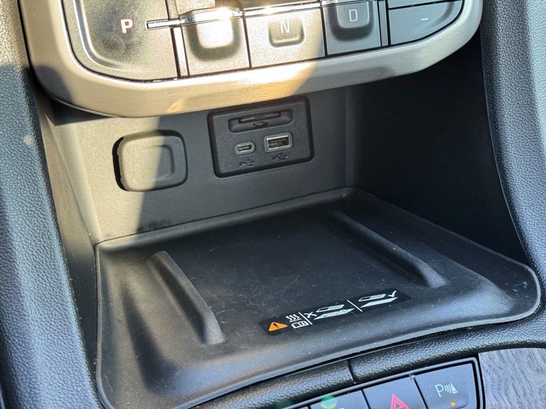 Used 2020 GMC Acadia Denali image 16