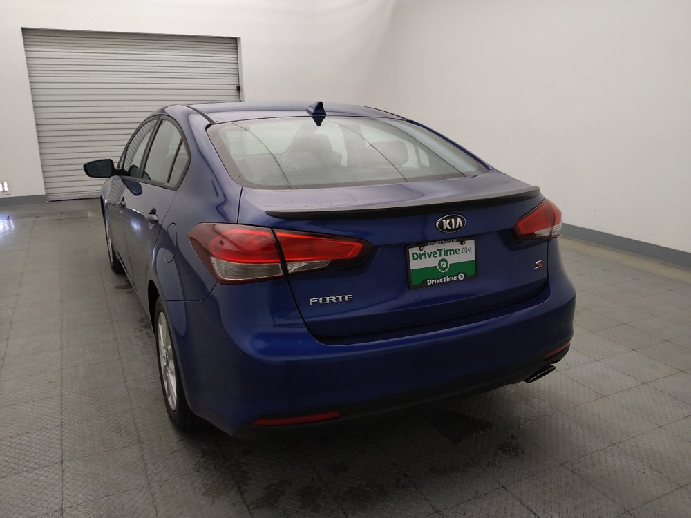 Used 2017 Kia Forte S FWD image 6