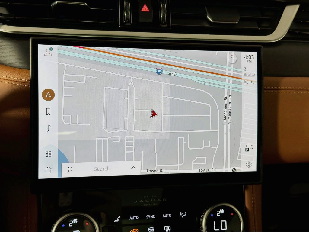 Certified 2026 Jaguar F-PACE R-Dynamic S AWD/4WD image 13