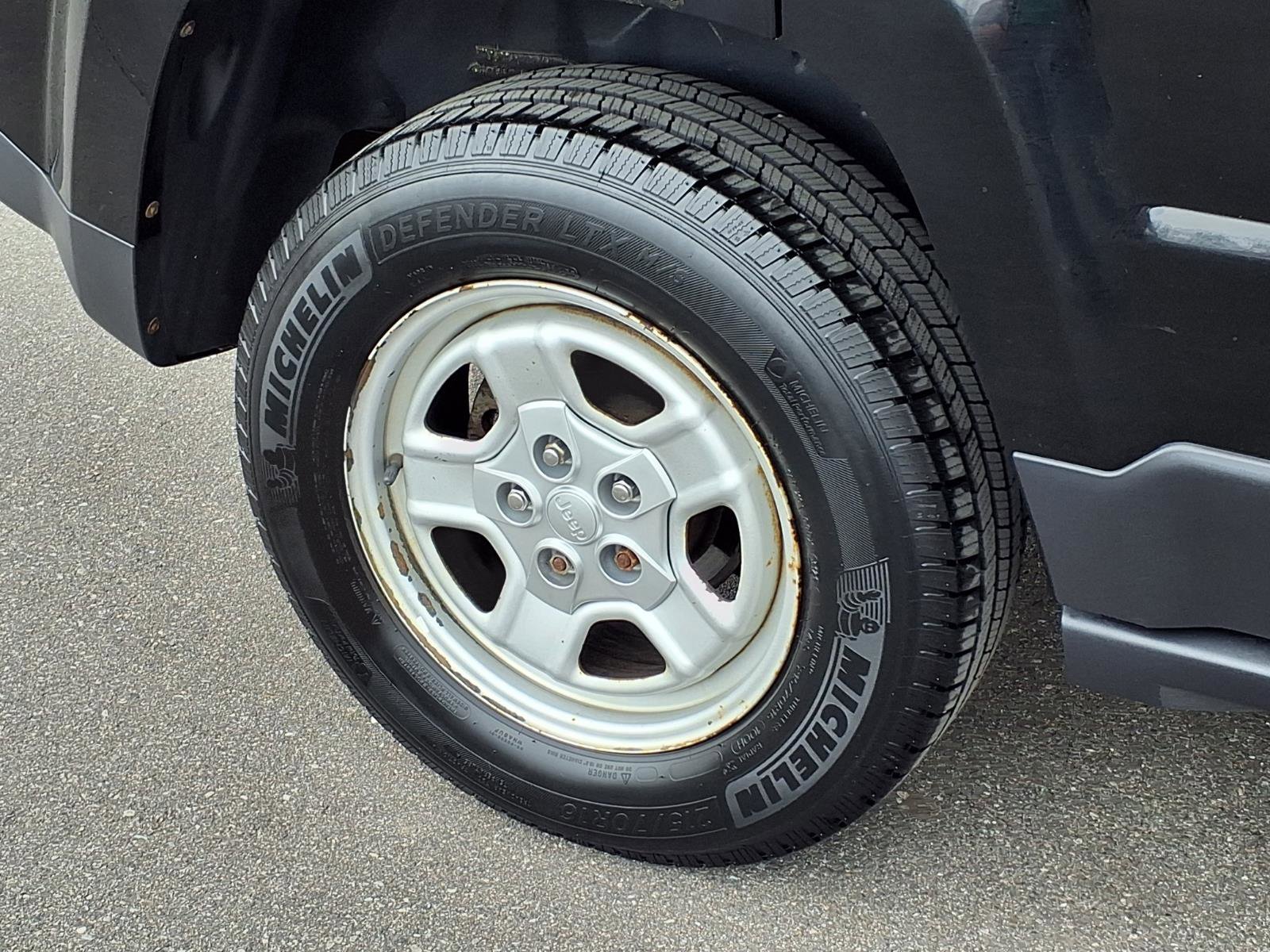 Used 2015 Jeep Patriot Sport w/ Power Value Group image 22