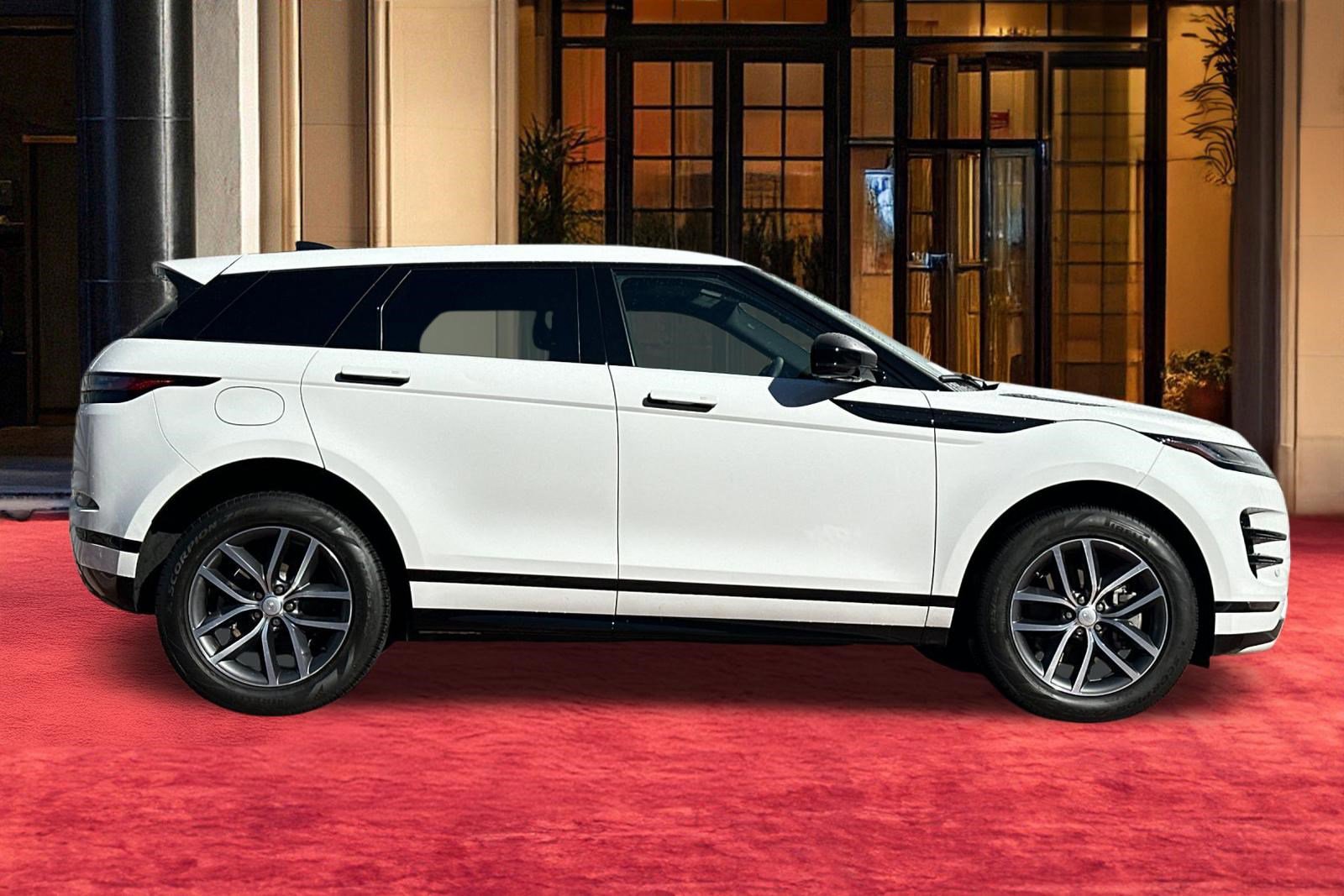 Certified 2024 Land Rover Range Rover Evoque Dynamic SE image 9