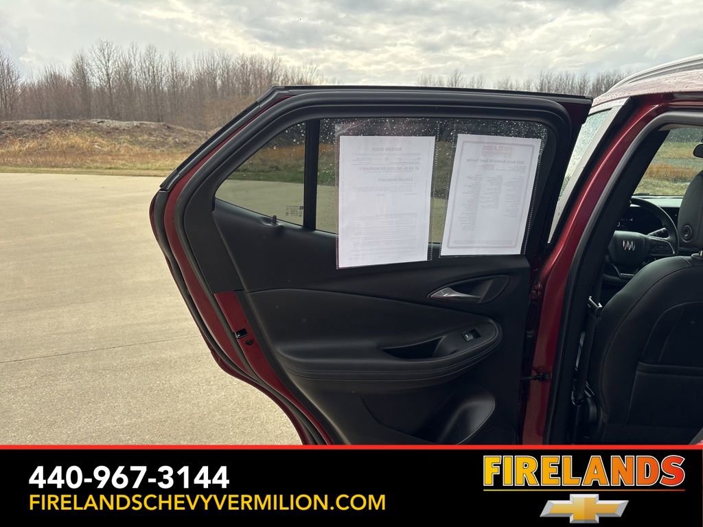 Used 2025 Buick Encore GX Sport Touring FWD image 36