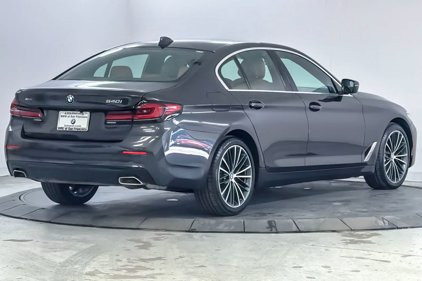 Used 2023 BMW 540i xDrive w/ Premium Package AWD/4WD image 2