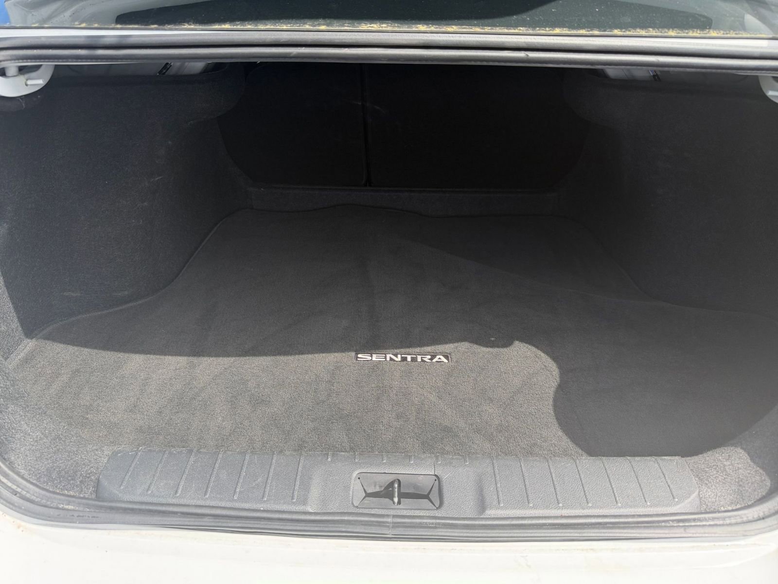 Used 2025 Nissan Sentra SV FWD image 29