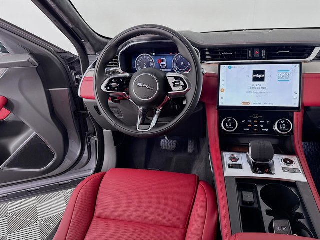 New 2026 Jaguar F-PACE R-Dynamic S image 25