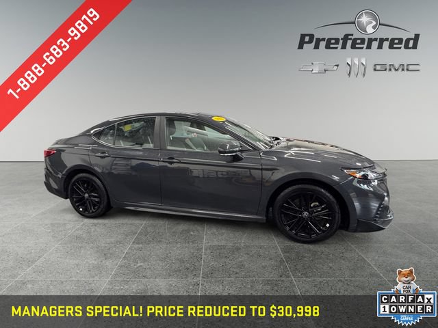 Used 2025 Toyota Camry SE AWD/4WD image 9