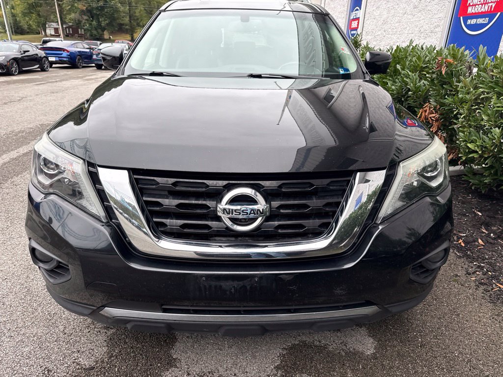 Used 2017 Nissan Pathfinder SL AWD/4WD image 2