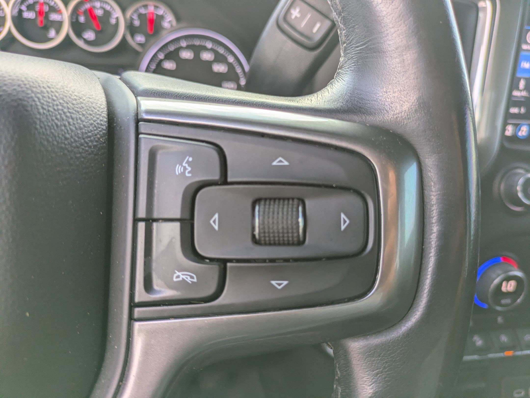 Used 2022 Chevrolet Silverado 1500 RST image 18