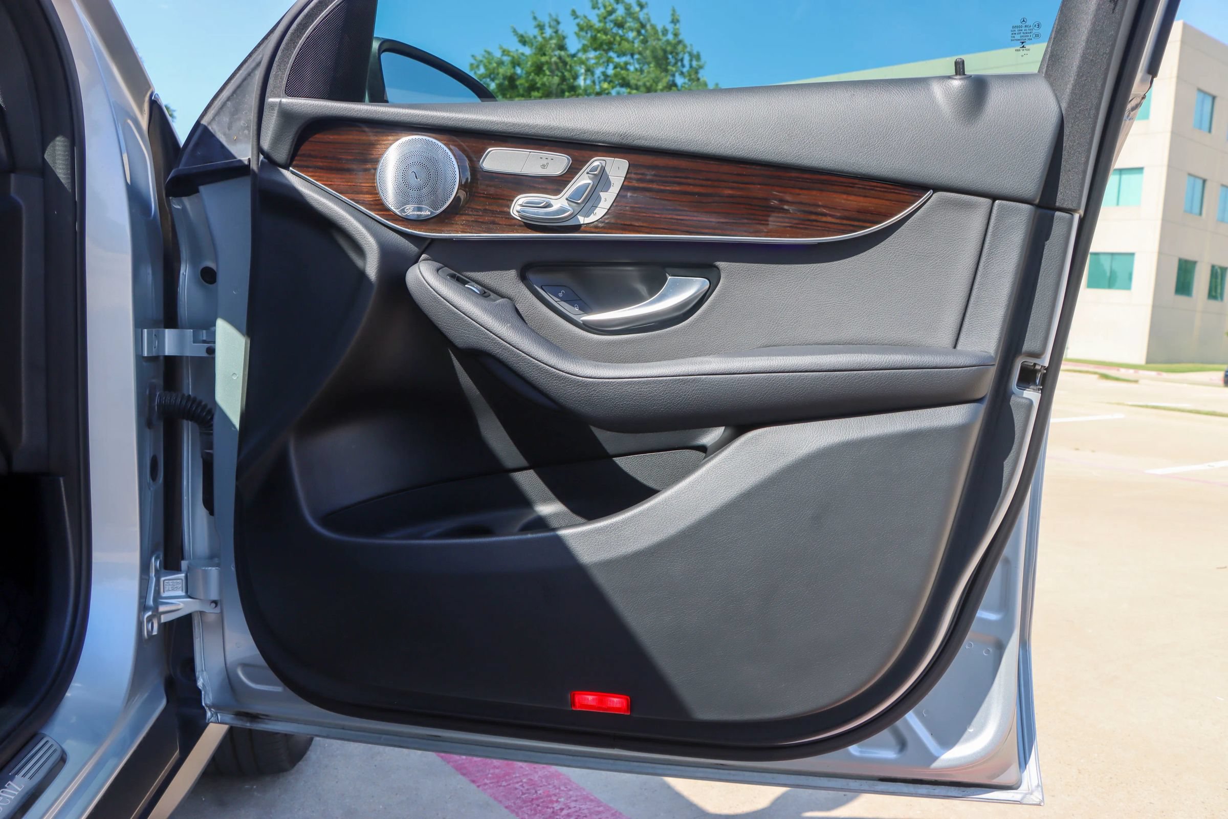 Used 2020 Mercedes-Benz GLC 300 image 10